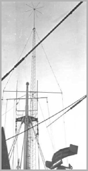 Aerial mast on Mebo II